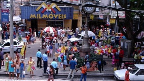 [Após 4 meses fechados, shoppings e comércio de rua de Salvador são autorizados a reabrir]
