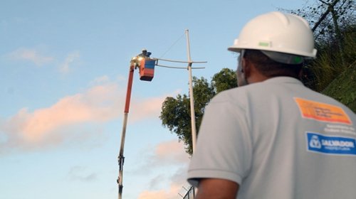 [Atenção moradores da Vila Ruy Barbosa: Programa Iluminando Nosso Bairro da prefeitura de Salva...]