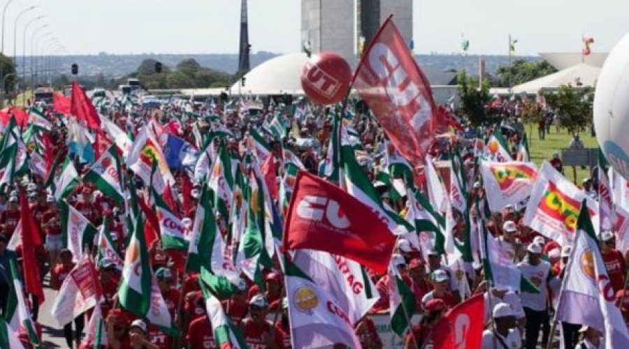 [Centrais sindicais organizam paralisação em dia de luto por mortos por covid-19]