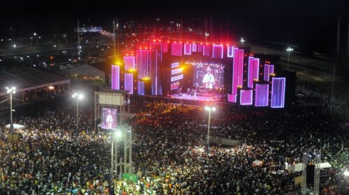 [Réveillon de Salvador terá shows transmitidos pela TV e internet]