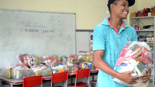 [Quinta etapa da entrega de cestas básicas para alunos da rede municipal começa segunda (10) ]