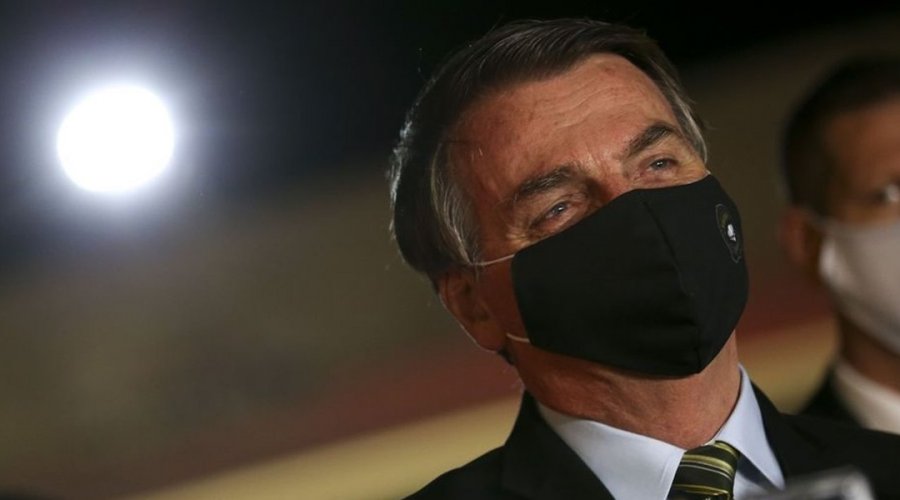 ['Vamos tocar a vida', diz Bolsonaro sobre índice de 100 mil mortes por coronavírus]