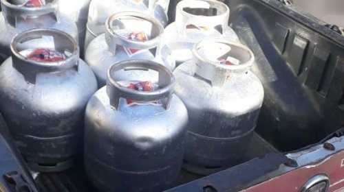 [Movimento Solidário na Cidade Baixa: cerca de 25 Vale Gás são distribuídos para moradores]