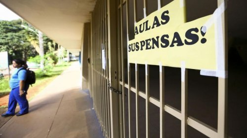 [Governo do Estado prorroga suspensão de aulas e eventos na Bahia até 30 de agosto]