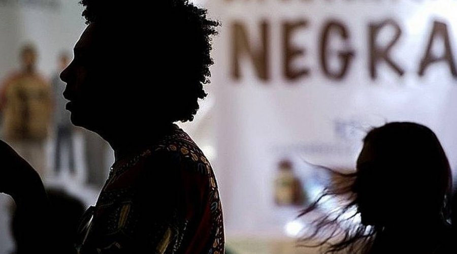 [Racismo: denúncias no governo federal aumentam 160% em 2020]