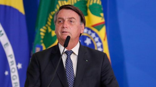 [Bolsonaro diz que jornalistas são 'bundões' e têm mais chances de morrer de Covid-19]