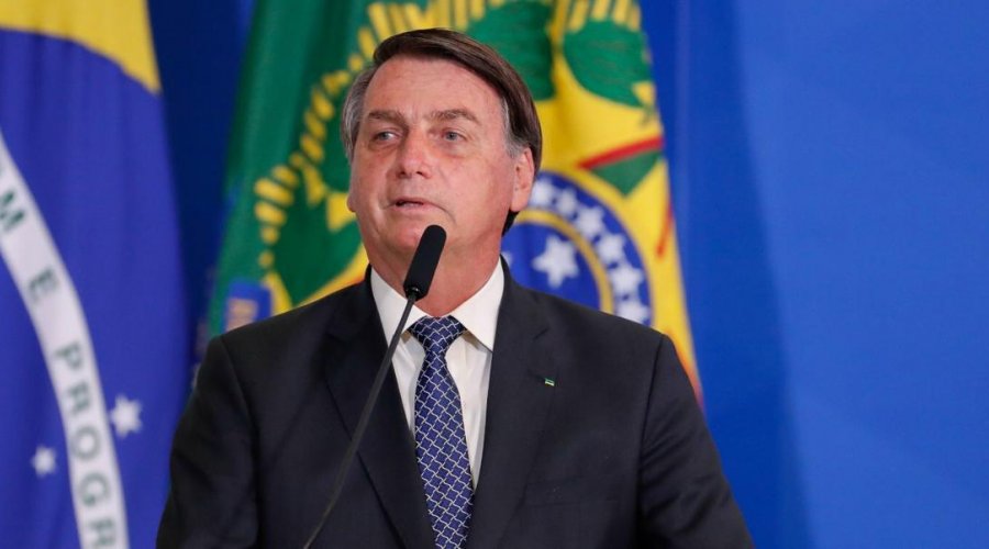 [Bolsonaro diz que jornalistas são 'bundões' e têm mais chances de morrer de Covid-19]