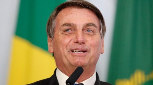 [Bolsonaro confirma que vai passar por cirurgia para retirar cálculo]