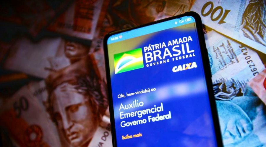 [Caixa paga hoje auxílio emergencial para nascidos em março]