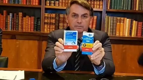 [Bolsonaro defende cloroquina e critica vacinas para a Covid-19: 'não têm comprovação científic...]