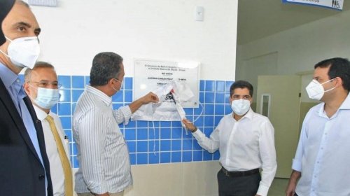 [Governo do Estado entrega Unidade Básica de Saúde em Pirajá]