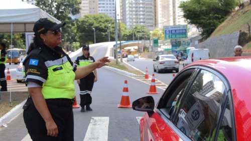 [Transalvador volta a fazer blitze após reabertura de bares e restaurantes]