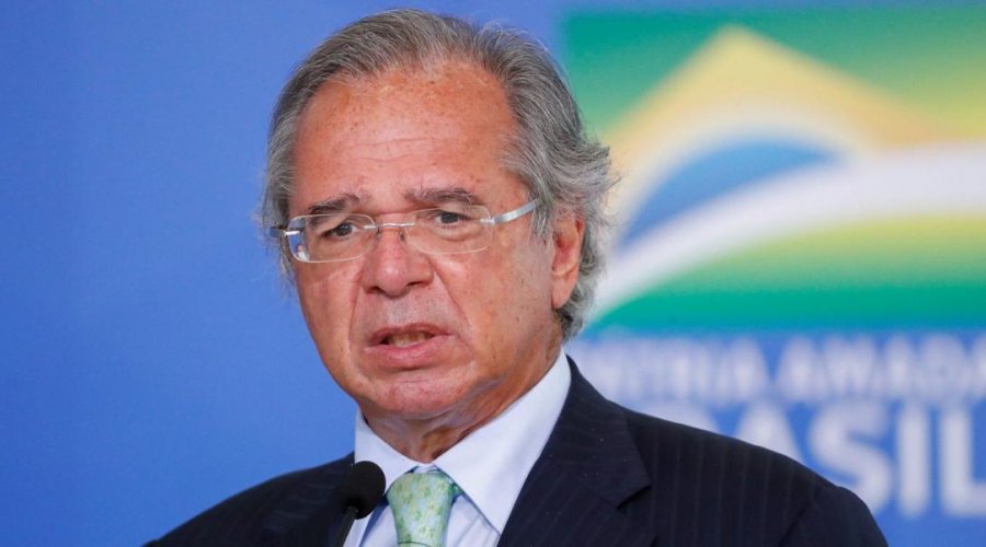 [Guedes nega que 'cartão vermelho' do presidente tenha sido para ele]