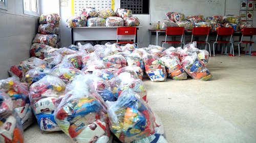 [Prefeitura de Salvador inicia sexta etapa de distribuição de cestas para alunos]
