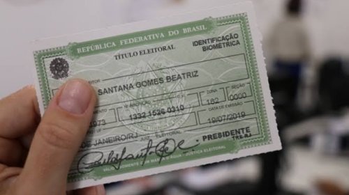 [STF confirma não ser obrigatório portar título de eleitor para votar]