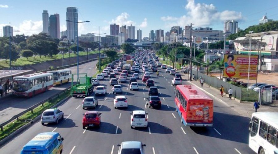[Salvador tem menos acidentes e aumento da letalidade no trânsito ]