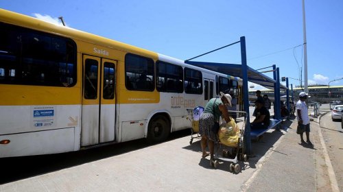 [Prefeitura adota 100% da frota de ônibus em horários de pico a partir desta terça]