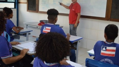 [Governo da Bahia decreta férias coletivas para professores da rede estadual de ensino a partir...]