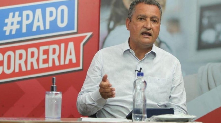 [Após fortes chuvas, Rui Costa presta solidariedade à população de Irecê]