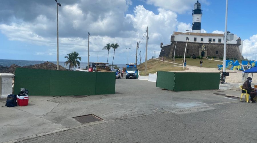 [Portais de acesso na praia do Farol da Barra serão instalados nesta sexta (11)]