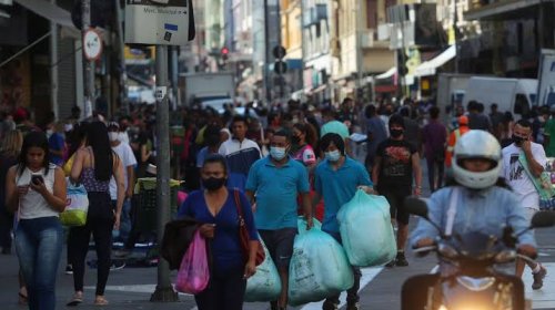 [Quase metade da população baiana deixa de cumprir isolamento social rígido]