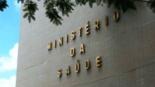 [Mais um vacilo: Ministério da Saúde doou equipamentos de proteção impróprios para uso ao Distr...]