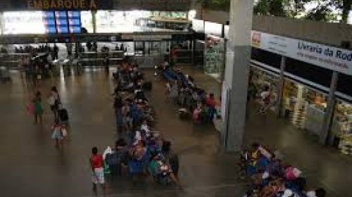 [Salvador: embarque de passageiros na rodoviária teve redução de 55,7% ]