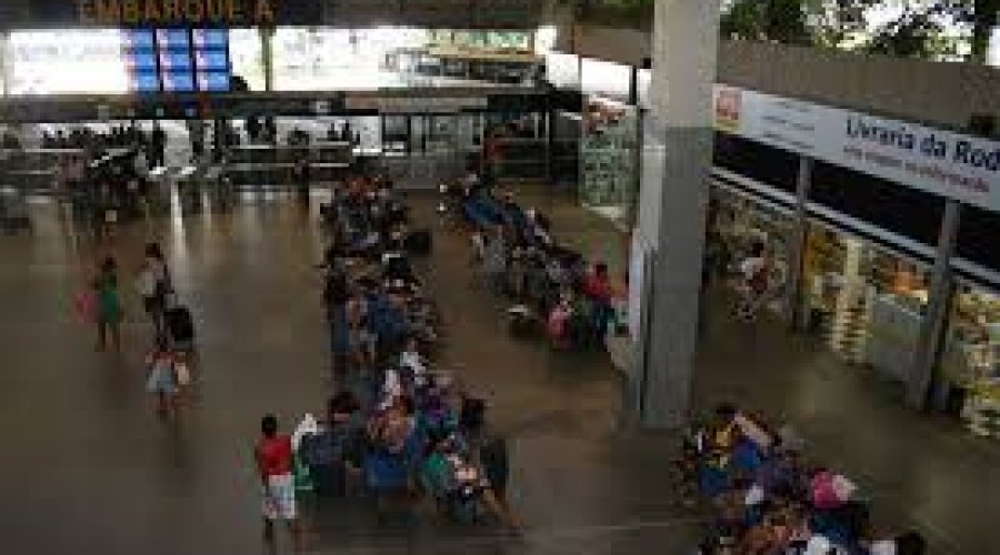 [Salvador: embarque de passageiros na rodoviária teve redução de 55,7% ]