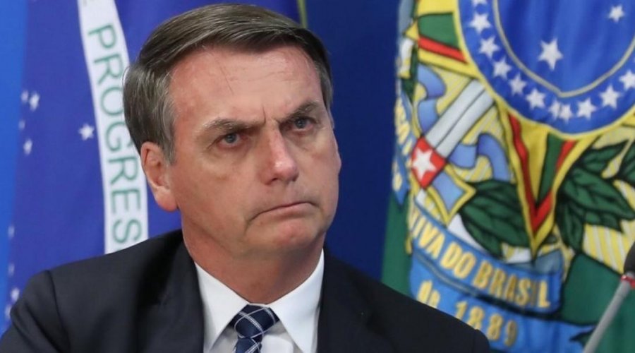 [Contrariando Anvisa e ciência, Bolsonaro diz que vacina 'não está comprovada cientificamente']