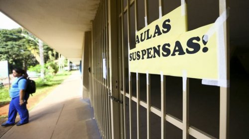 [Governo prorroga decreto que proíbe shows e aulas na Bahia até 28 de fevereiro]