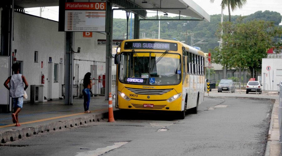 [Transporte tem horário alterado devido ao toque de recolher]