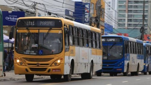 [Lockdown: ônibus circularão até às 20h, mas sistema ferry-boat será paralisado; decreto proíbe...]