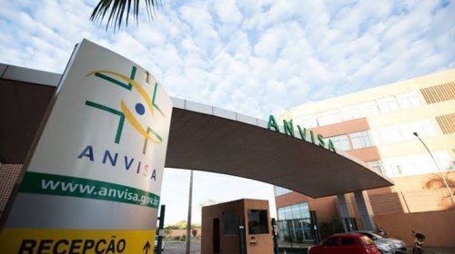 [Anvisa regulamenta importação de vacina por Estados e municípios]