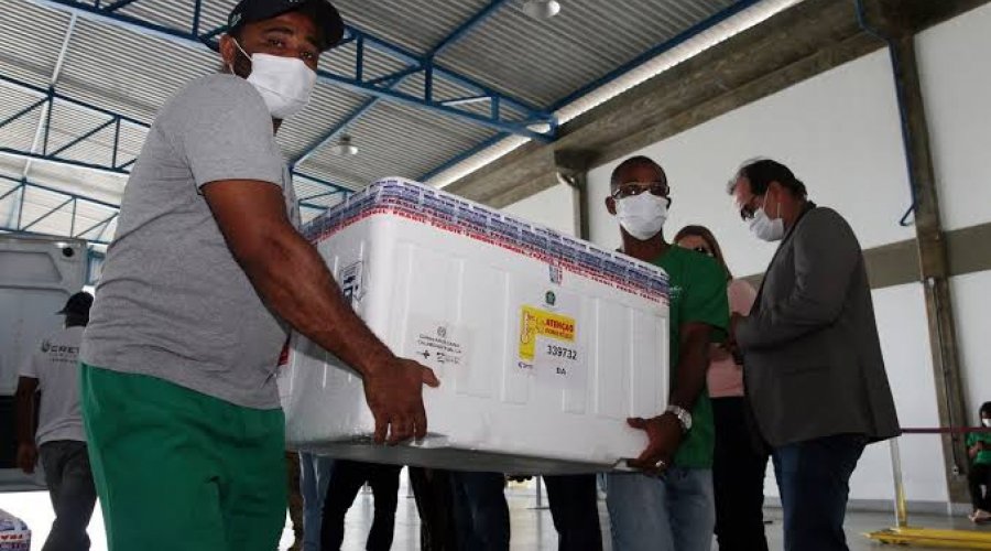 [Bahia recebe novo lote de vacinas contra Covid-19]