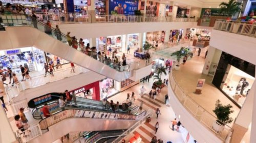 [Shoppings centers e comércio de rua de Salvador reabrem nesta terça-feira após restrições rígi...]