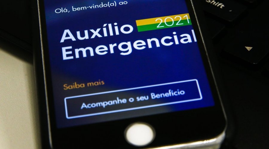 [Caixa paga auxílio emergencial a nascidos em dezembro]