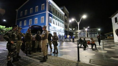 [Decreto do Governo do Estado altera medidas restritivas em Salvador]