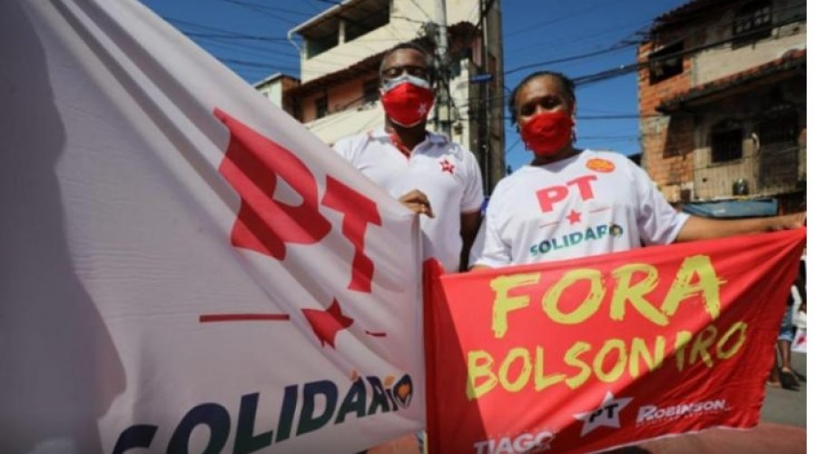 [PT Salvador distribui 3 mil quentinhas em ato nacional Fora Bolsonaro]