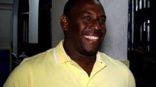[Morte do líder Arnaldo Anselmo completa 1 ano; vereador e líder comunitário prestam homenagem]