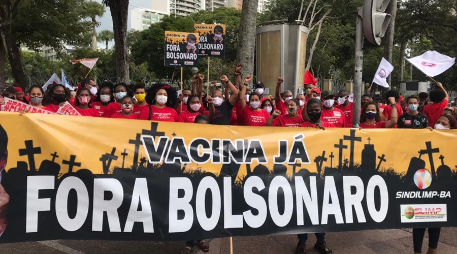 Baianos vão as ruas em ato [Baianos vão as ruas em ato