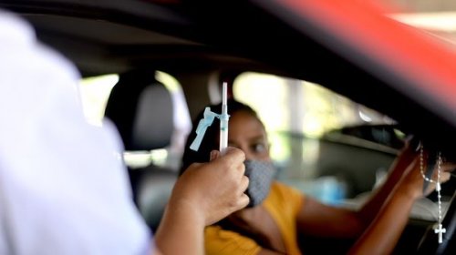 [Mais um dia sem vacinação em Salvador: última aplicação ocorreu na terça-feira]