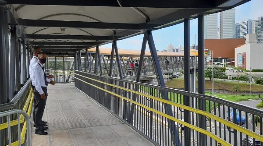 [Passarela que liga a Estação Pernambués ao Salvador Shopping é entregue]