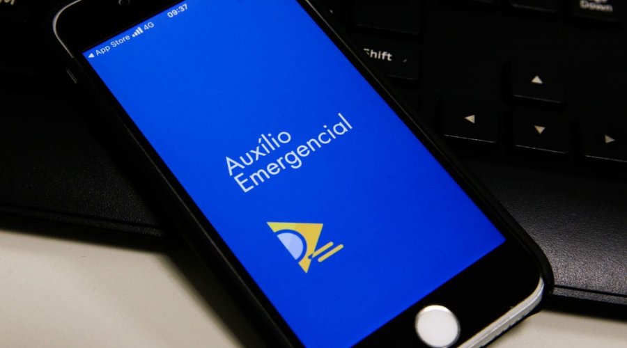 [Auxílio emergencial é pago a beneficiários do Bolsa Família com NIS 6 ]