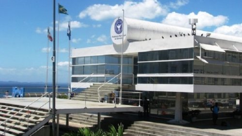 [Prefeitura volta cogitar mudança de sede para o Comércio]