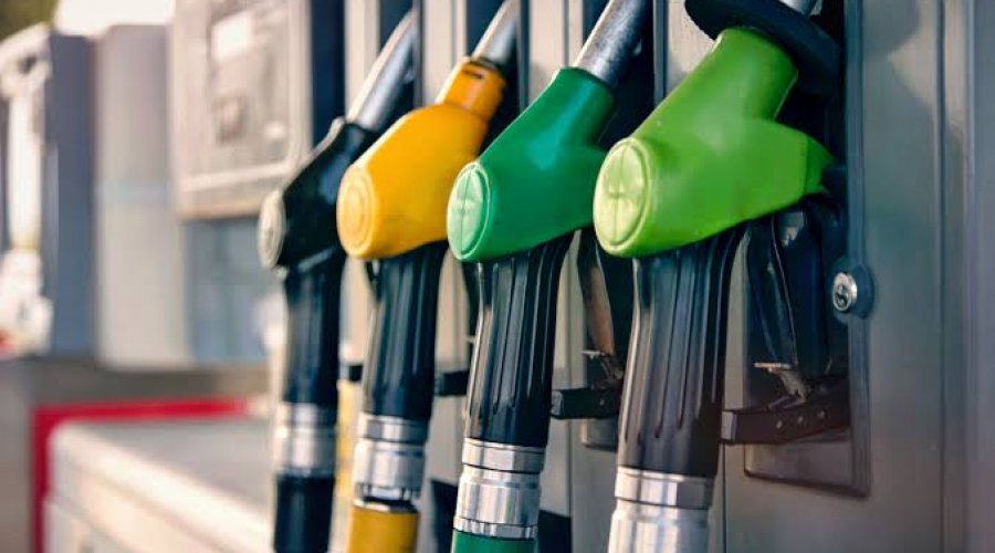 [Prepara o bolso: agosto começa com novo reajuste de combustível; litro da gasolina vai para R$ 6,0440]