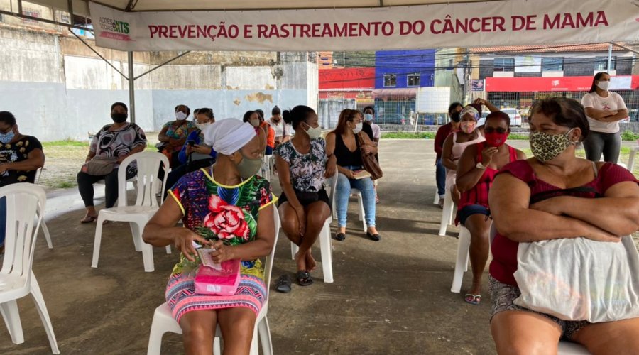 [Mutirão de mamografia oferece atendimento gratuito para mulheres, a partir de 35 anos, na Estrada das Barreias- Cabula]