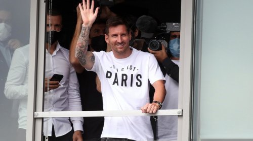 [Messi faz exames e deve ser apresentado pelo PSG na quarta-feira]