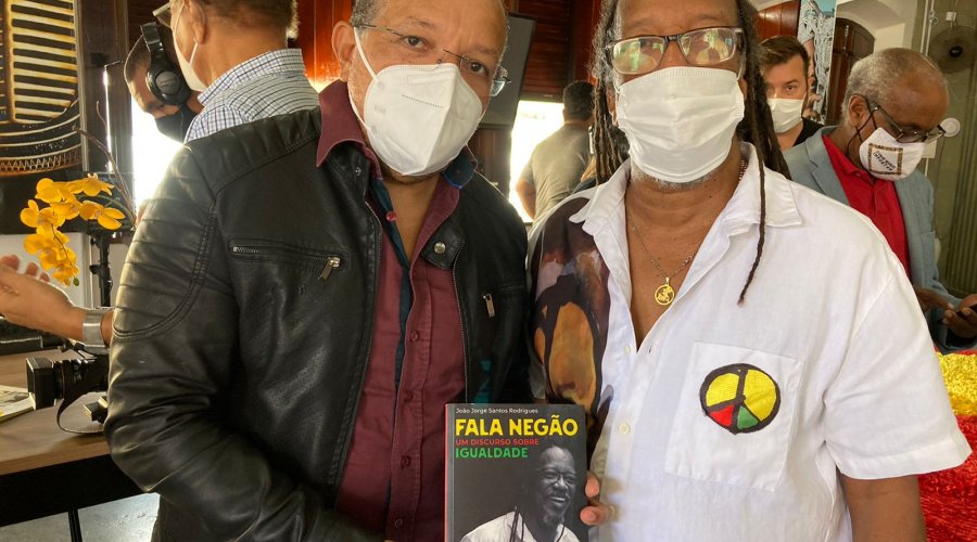 [Junto com o Olodum, Suíca presta homenagem ao medalhista de ouro olímpico Hebert Conceição]
