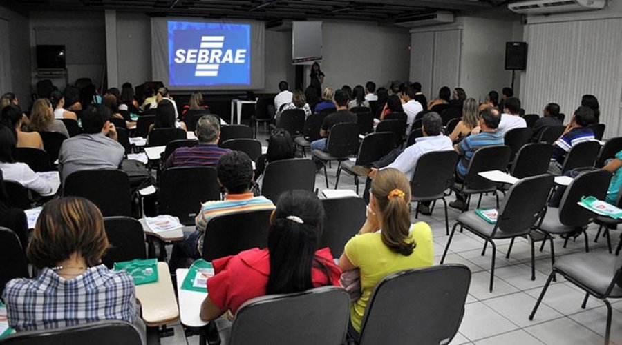 [Sebrae promove evento gratuito com palestras para empreendedores do comércio e serviço; confira programação ]