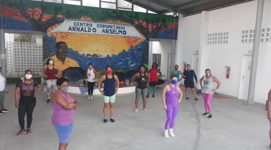 [Moradores de Nova Constituinte têm primeiro aulão aberto de zumba e capoeira no feriado da Independência]